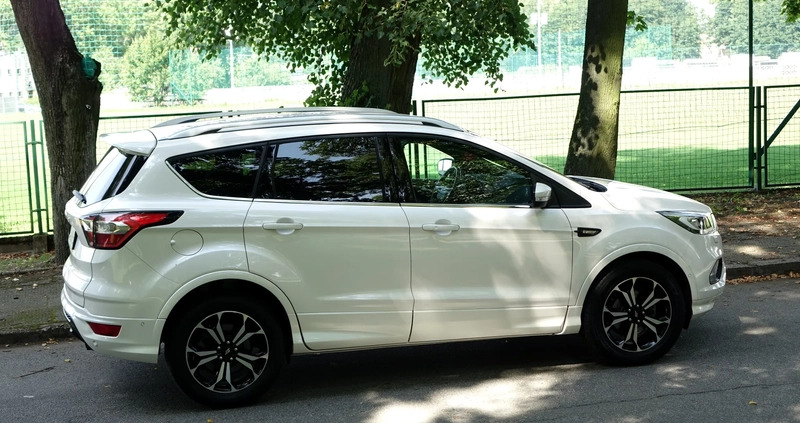 Ford Kuga cena 84990 przebieg: 42000, rok produkcji 2019 z Szprotawa małe 781